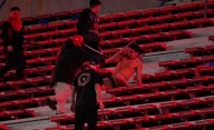 VIDEOS Y FOTOS.- Infierno en Avellaneda: batalla campal, heridos graves y más de 90 detenidos en Independiente Vs. la "U" de Chile