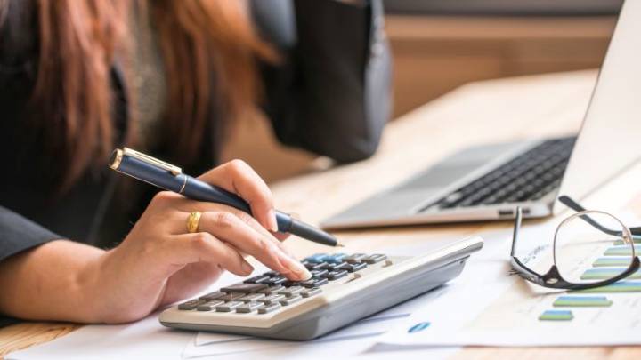 Here are 4 ways lower interest rates could affect your personal finances