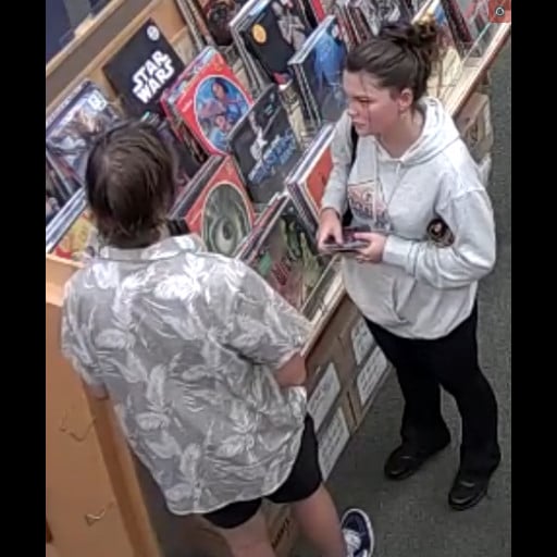 Thieves swipe CDs from Bensalem Barnes and Noble