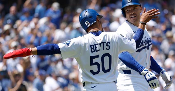 August 17: Dodgers 5, Padres 4