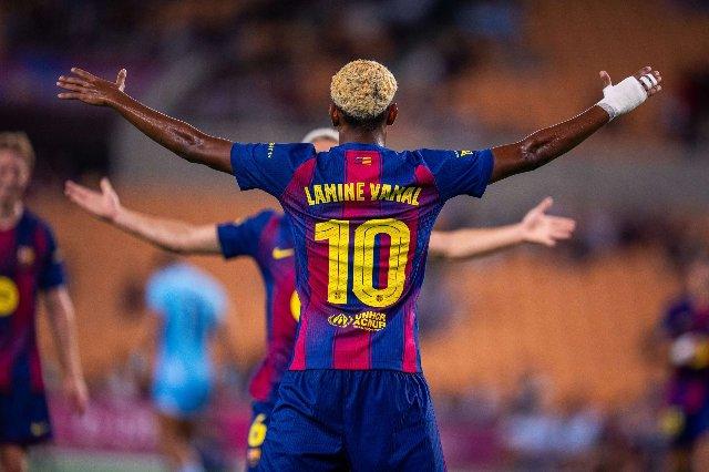 Barcelona cierra su gira asiática con goleada 5