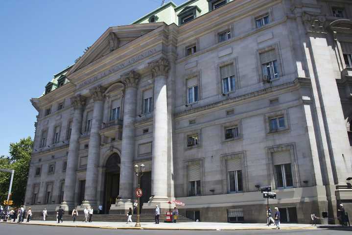 Se disparan otra vez la tasas de los plaos fijos: el récord del banco que paga 45% y el ránking completo