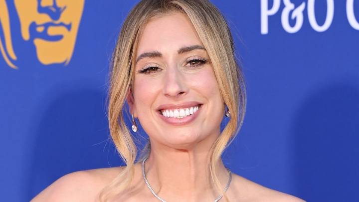 Stacey Solomon's daughter, 3, braves 50-foot zipline at Pickle Cottage