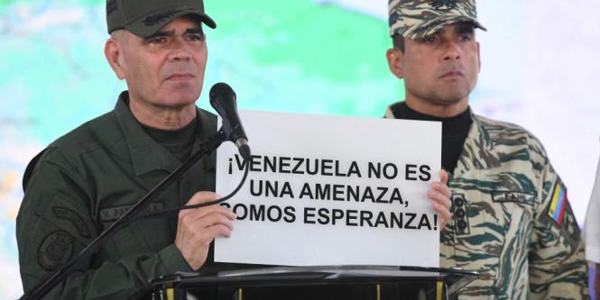 Venezuela dice que EEUU enviaría "submarino nuclear" a sus costas la próxima semana