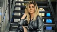 Débora Plager brilla con un conjunto metalizado que inspira el glamour moderno