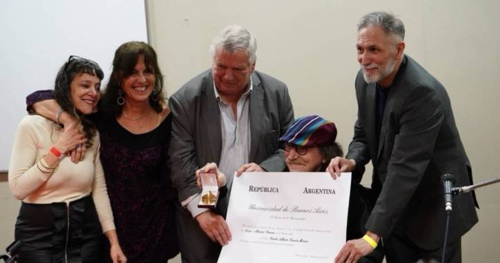 “Pasaré a llamarme ‘Doctor Charly García’”, el reconocimiento de la UBA al icónico artista