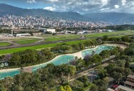¿Una playa en las montañas de Colombia? Medellín tendrá su “mar” artificial