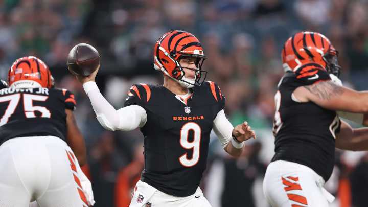 2025 Fantasy football positional rankings: Model unveils optimal QB, WR, RB, TE, defense and kicker picks