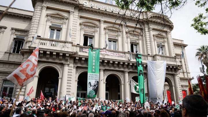 Vuelve el conflicto al Hospital Bonaparte: denuncian guardias sin personal, renuncias y faltante de medicamentos