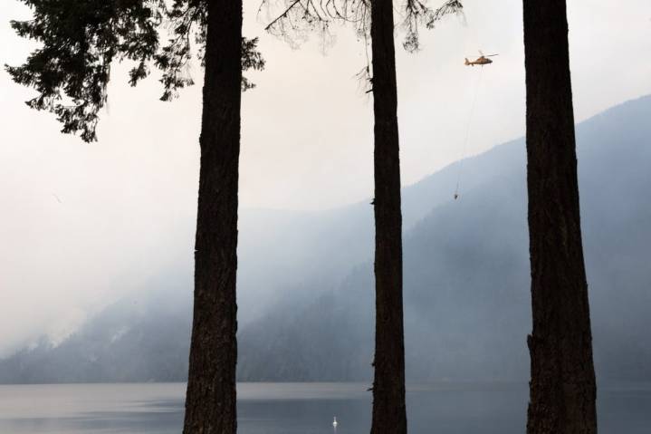 Rain, cooler weather helping to hold wildfire burning on Vancouver Island