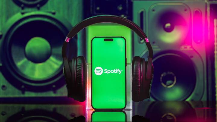 Spotify Will Let You Create Transitions and Mix Playlists Like a DJ