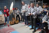 Diplomáticos se citan en Bogotá para jugar al tejo, el deporte nacional de Colombia