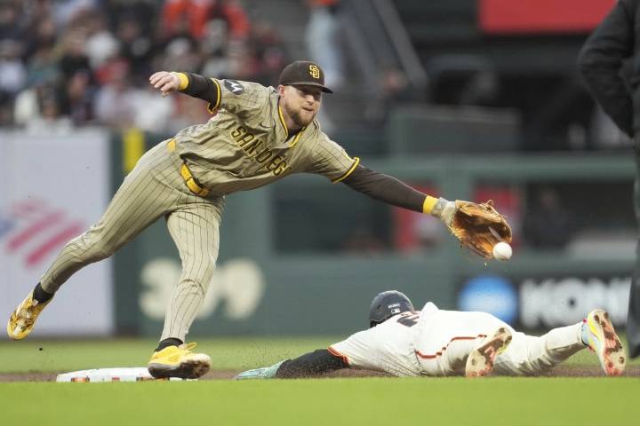 Freddy Fermin hits two-run homer to help back Yu Darvish as Padres beat Giants 4
