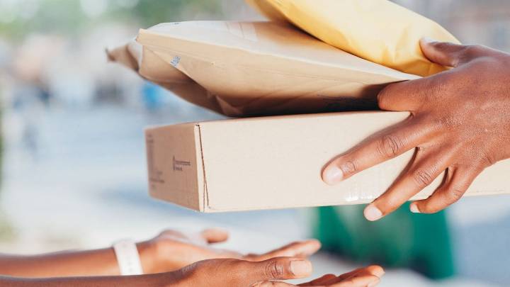 Correo postal de México suspendió envío de paquetes a Estados Unidos debido a implementación de aranceles que comienza este viernes