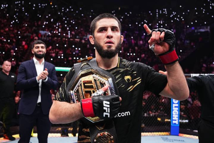 ¡Va por el doble cinturón! Confirman el regreso de Islam Makhachev a la UFC con un combate titular