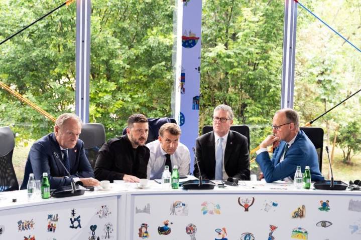 Stop Fabulating About ‘Security Guarantees’ for Ukraine