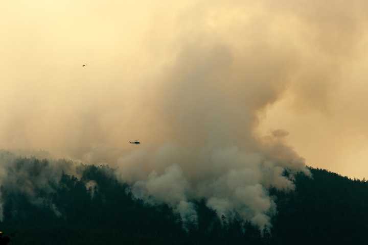 Canada wildfires prompt air quality warnings for Upper Midwest, Northeast