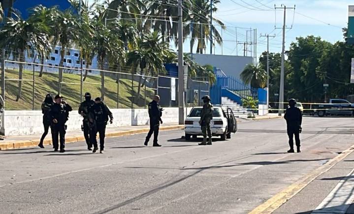 Asesinan a policía frente a Ciudad Universitaria de Culiacán