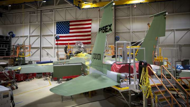 Boeing union workers in St. Louis area reject contract