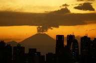 Japan uses AI-generated eruption of Mount Fuji to prepare for worst