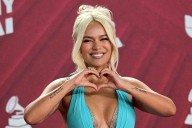 Karol G será la primera artista latina en llevar su show al prestigioso cabaret Crazy Horse de París