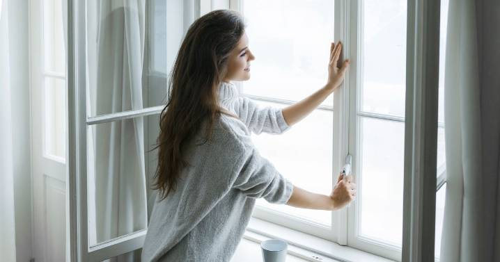 UK households urged to shut windows in evening for the next four weeks