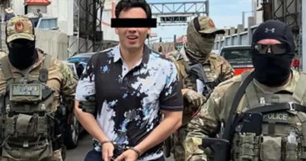 Deporta EU a Julio C. Chávez Jr.