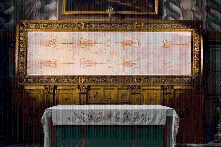 Bombshell study claims ‘blood evidence’ Shroud of Turin ‘proves ancient lost gospel from Bible right about Jesus’ death’
