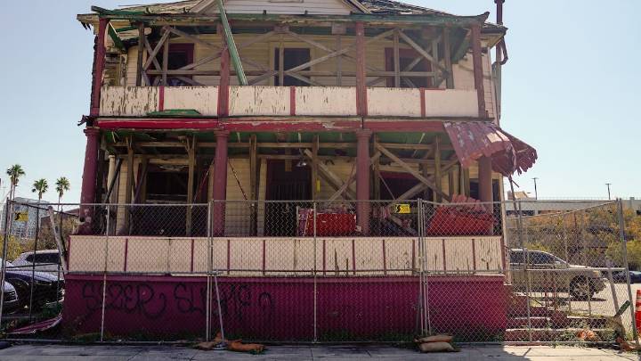 Part of Tampa’s Jackson House collapses, days after vote to save it