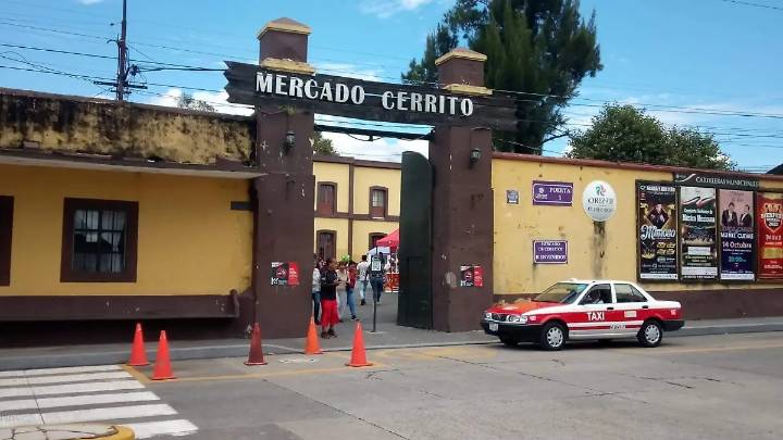 Memelas estilo Orizaba; así se preparan en el mercado Cerritos [Video]