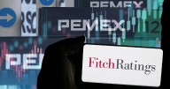 Fitch Ratings descarta que plan para rescatar a Pemex afecte calificación de México