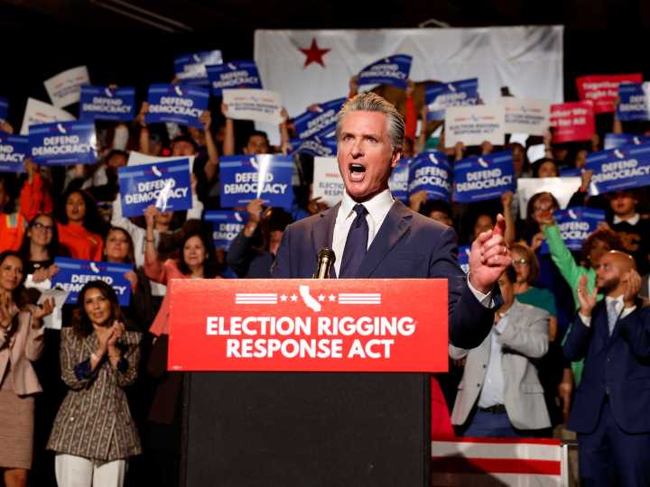 Gavin Newsom anunció una elección especial para un nuevo mapa del Congreso en California: “Tenemos que responder al fuego con fuego”