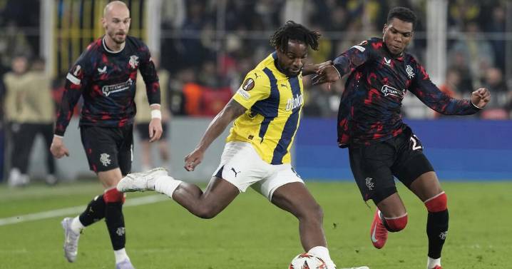 América oficializa el fichaje del delantero francés Allan Saint