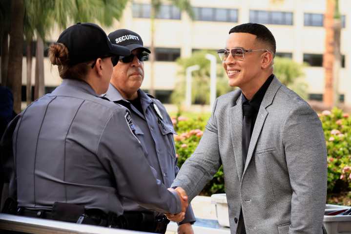 Daddy Yankee espera que “en la paz de Dios termine” la demanda contra su exesposa