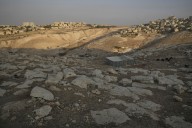 Israel approves settlement project that could divide the West Bank