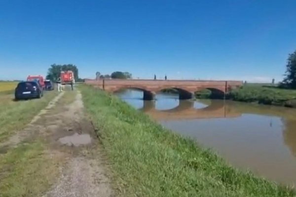 Mueren un hombre y su hija al estrellarse su ultraligero en Italia