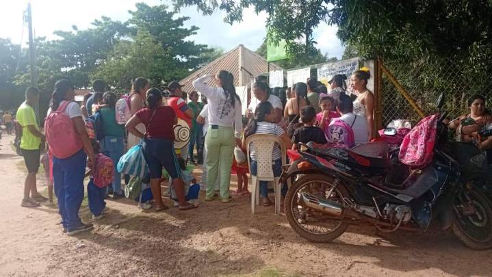 Agentes educativas denuncian falta de pago y suspensión de servicios a la primera infancia en Puerto Carreño