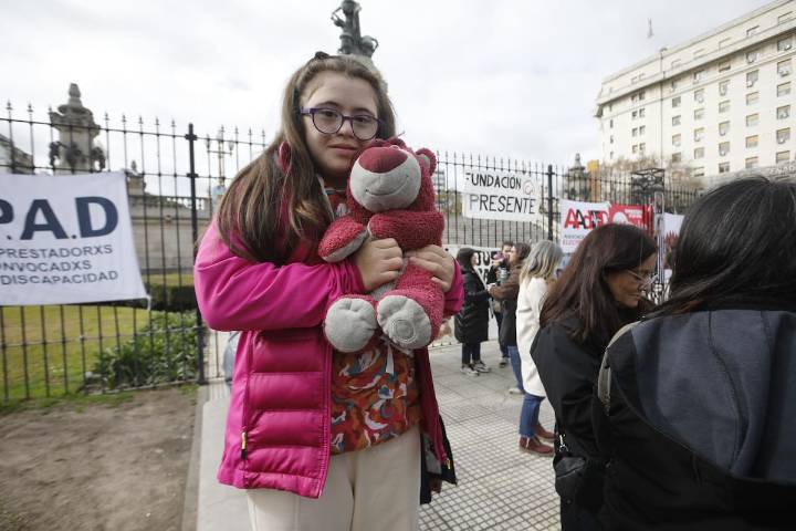 Veto a la emergencia en discapacidad. En un centro de San Isidro hubo una renuncia masiva de acompañantes terapéuticas
