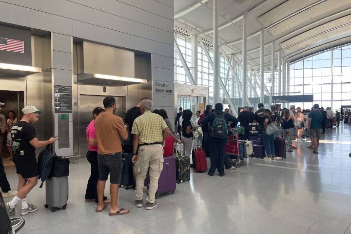 Travellers scramble for answers at Toronto’s Pearson airport as Air Canada strike looms