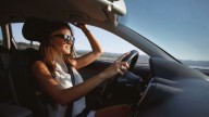 Nuevas etiquetas medioambientales de la DGT para 2025: cuál le corresponde a tu coche