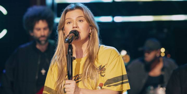 Kelly Clarkson on Why She Didn't Like 'Miss Independent' At First