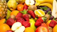 Alerta de un médico sobre la forma en la que cortamos la fruta: tu vida está en peligro