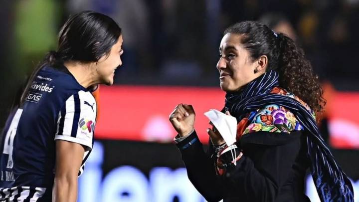 Eva Espejo y el reencuentro con Rebeca Bernal: “Será especial, no es común verla con otro uniforme”