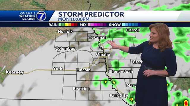Spot Monday afternoon showers for Omaha area