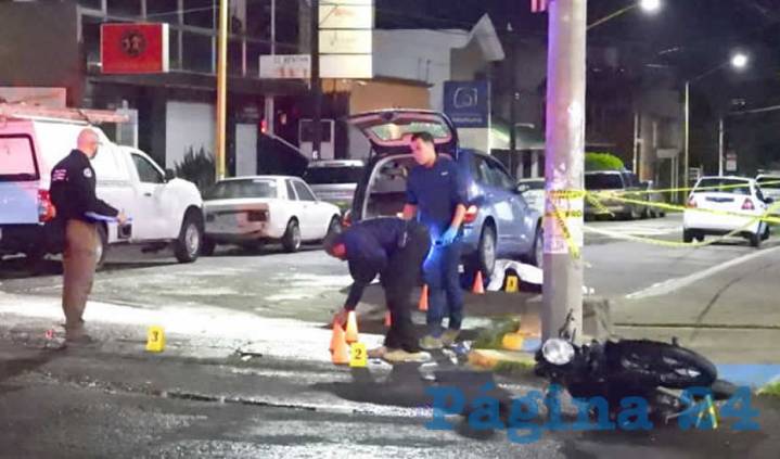 Automovilista Arrolla y Mata a Motorista