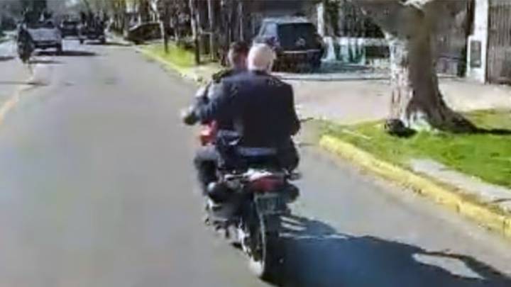 José Luis Espert explicó su huida en moto en Lomas de Zamora: "En bolas como Adán"