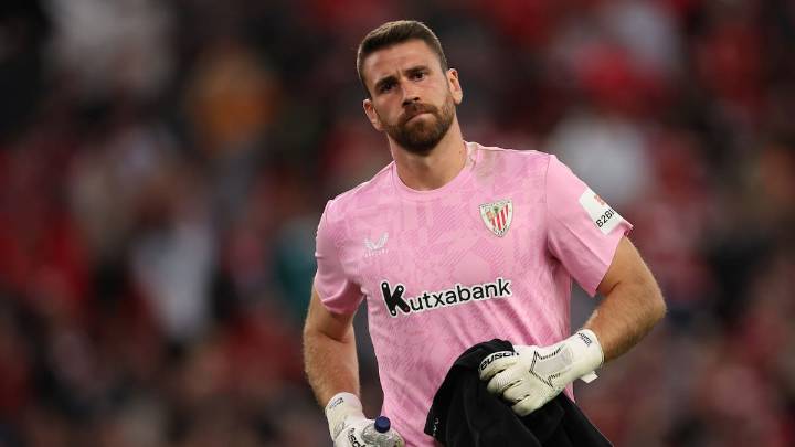 "Es una falta de respeto a los aficionados": Unai Simón se moja contra los partidos de Liga en Miami