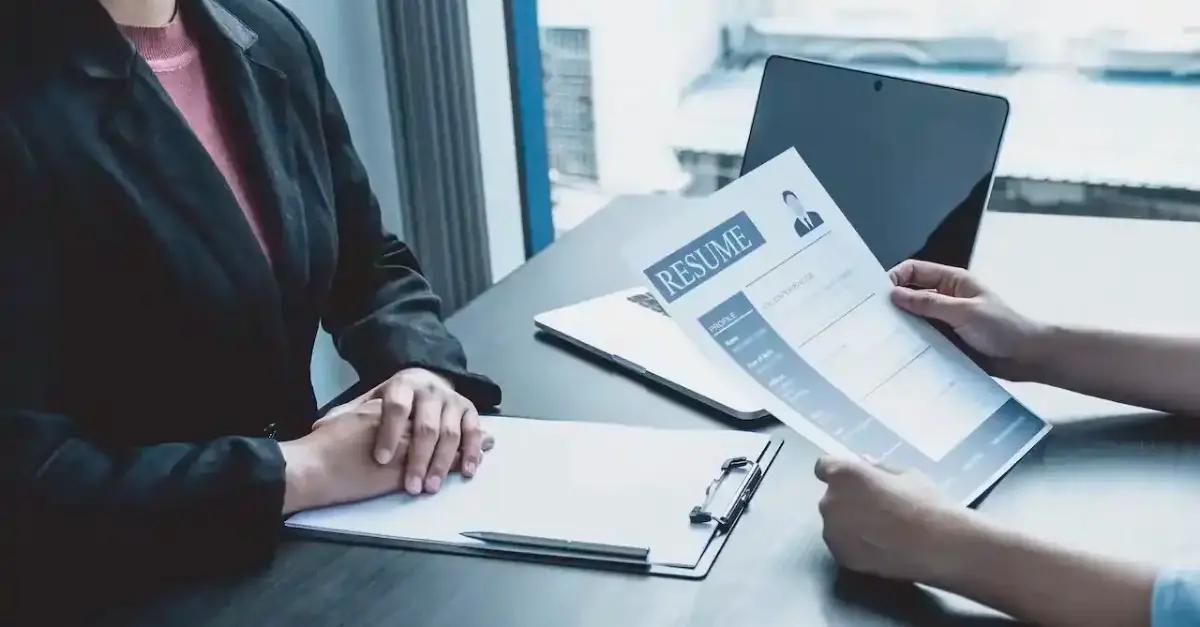 Así puede enviar la hoja de vida para trabajar en Croydon: salarios hasta de $5,5 millones