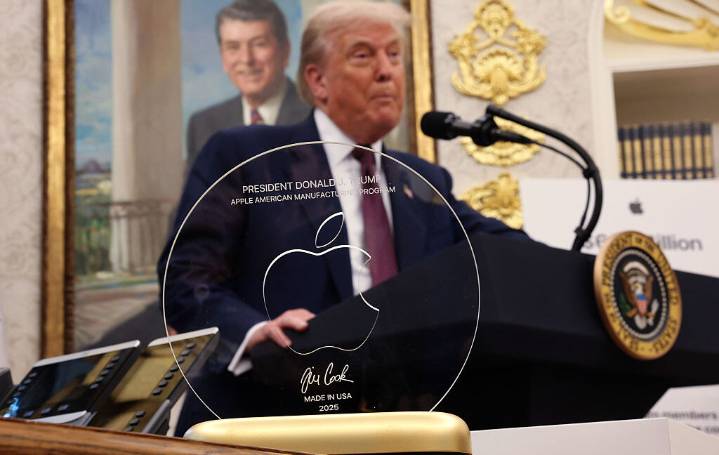 Trump wanted a US-made iPhone. Apple gave him a gold statue.