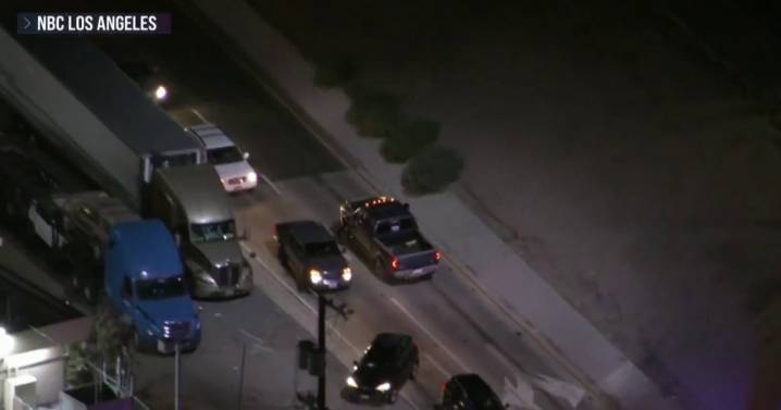 Police searching for two carjacking suspects following wild and dangerous pursuit in L.A.